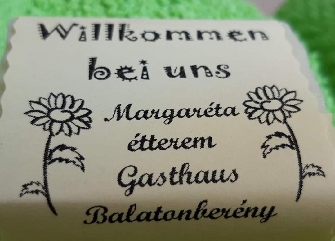 Margareta Etterem Es Vendeghaz Gasthaus Balatonberény エクステリア 写真